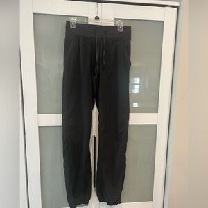 EUC Black Lululemon Mid-Rise Dance Studio Pants